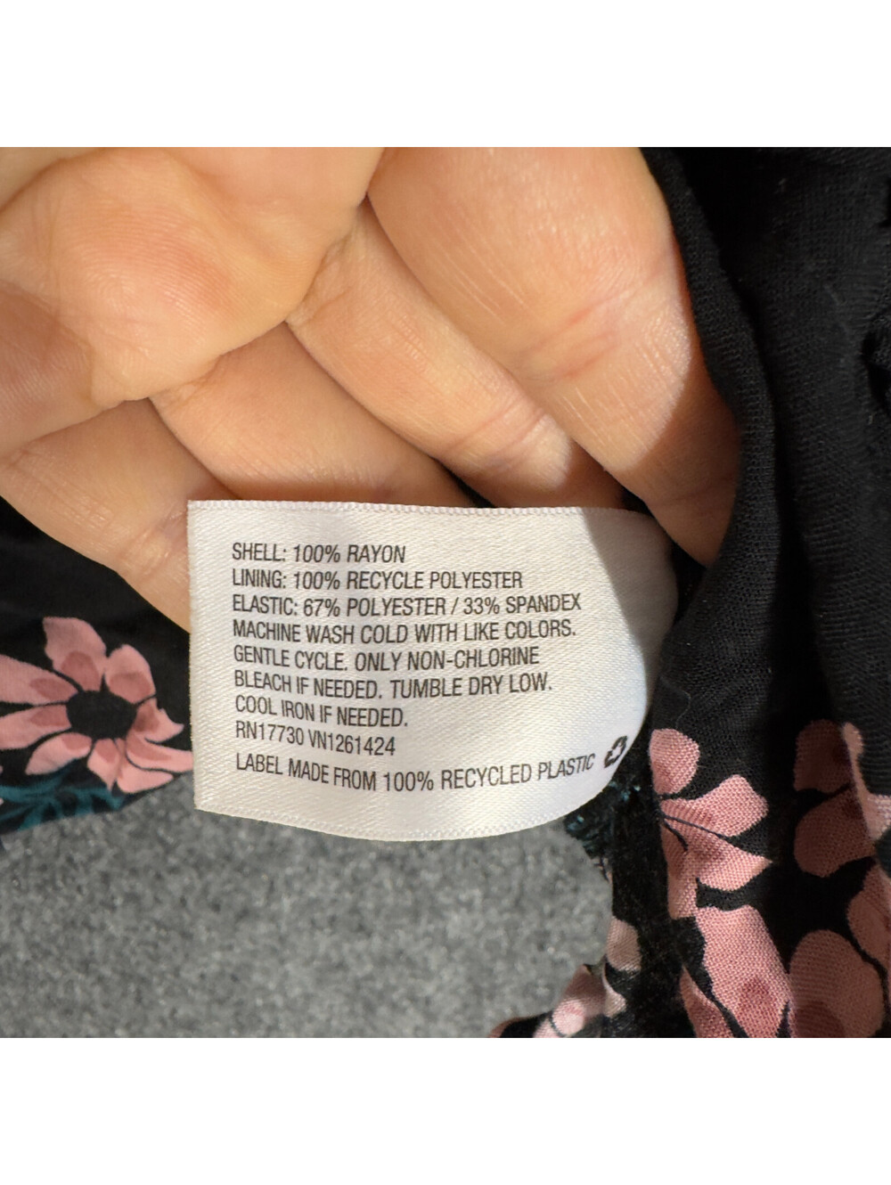 Wild Fable Cropped Top Women XL Black Floral Long Sleeve Lined Rayon Casual - Picture 6 of 7
